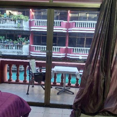 Pluemchai Guesthouse Jomtien Beach Extérieur photo