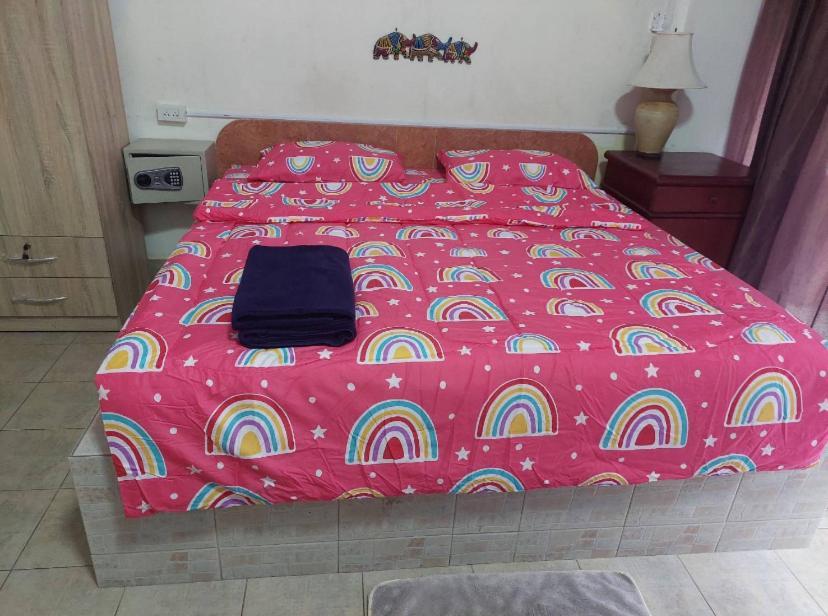 Pluemchai Guesthouse Jomtien Beach Extérieur photo