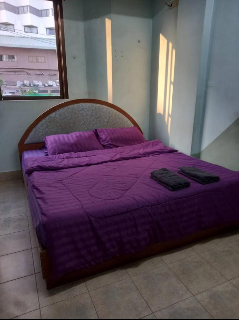 Pluemchai Guesthouse Jomtien Beach Extérieur photo