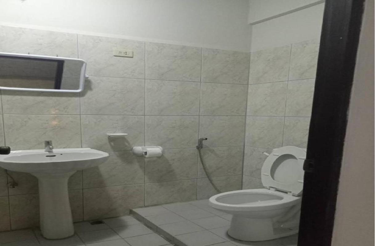 Pluemchai Guesthouse Jomtien Beach Extérieur photo