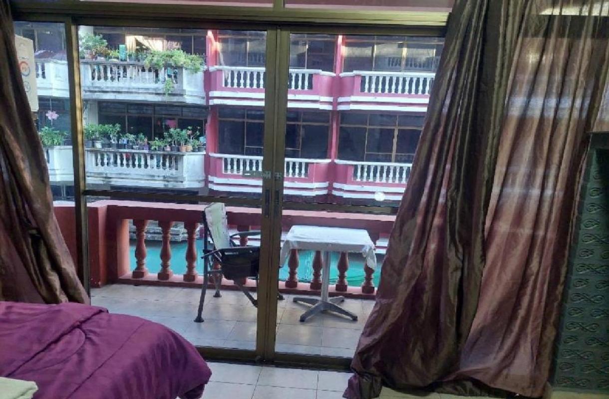 Pluemchai Guesthouse Jomtien Beach Extérieur photo